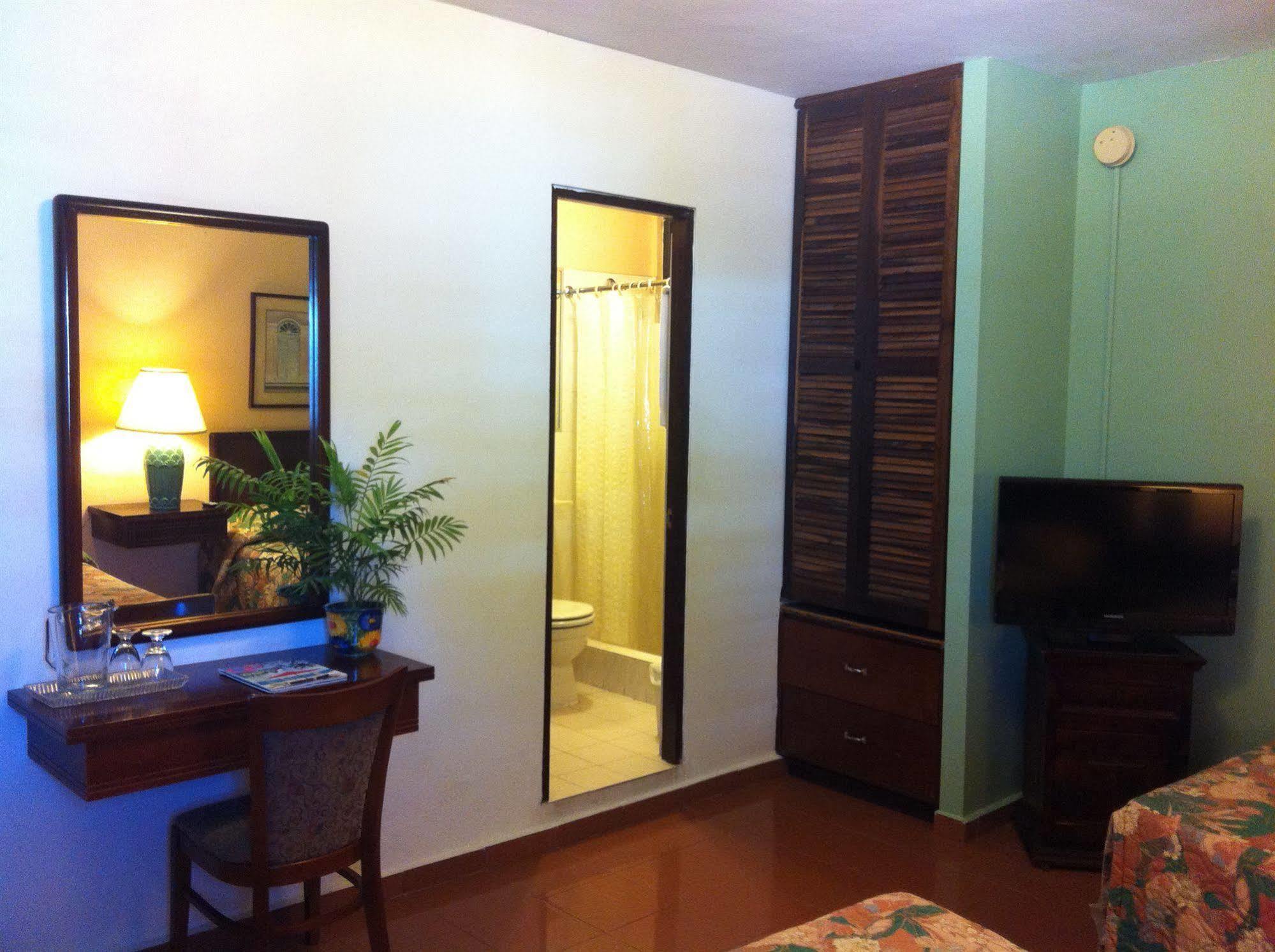 Hotel Iberia - San Juan Zimmer foto